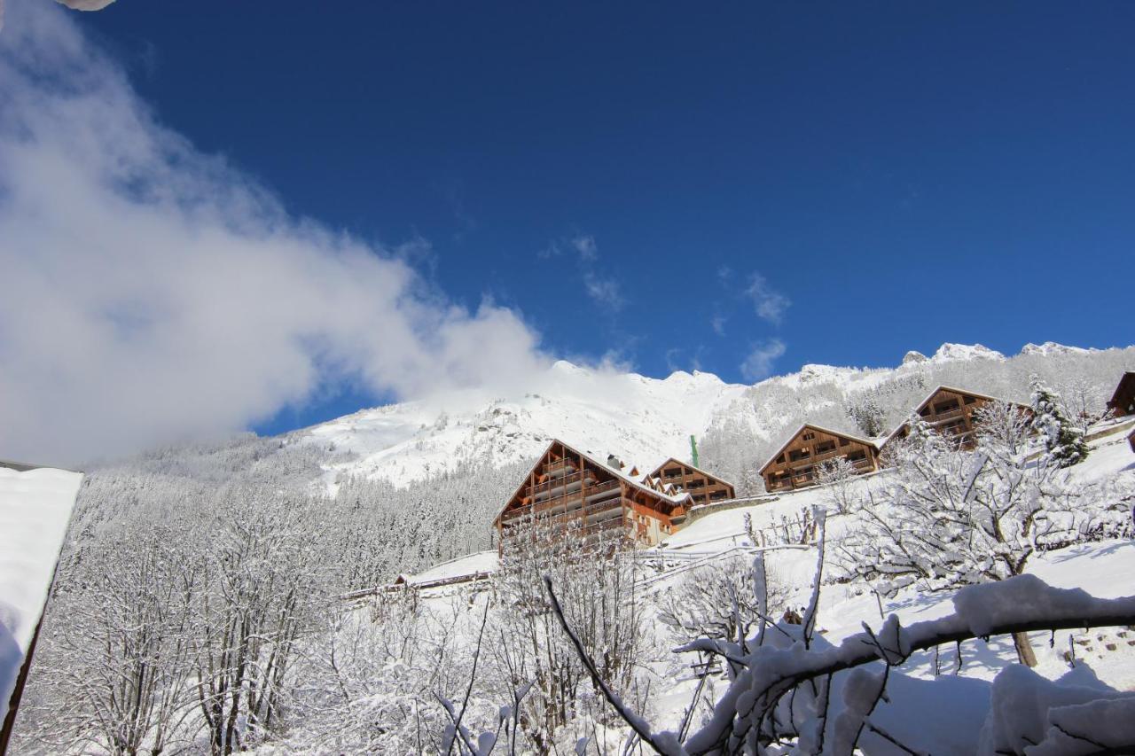 Hotel Le V De Vaujany Exterior foto